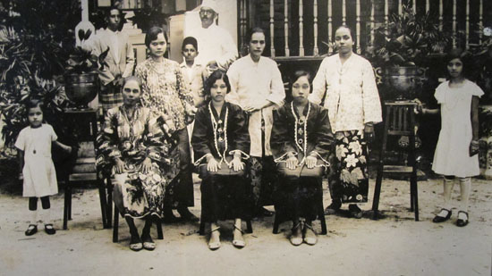 1926-peranakan-malay-chinese-phuket.jpg