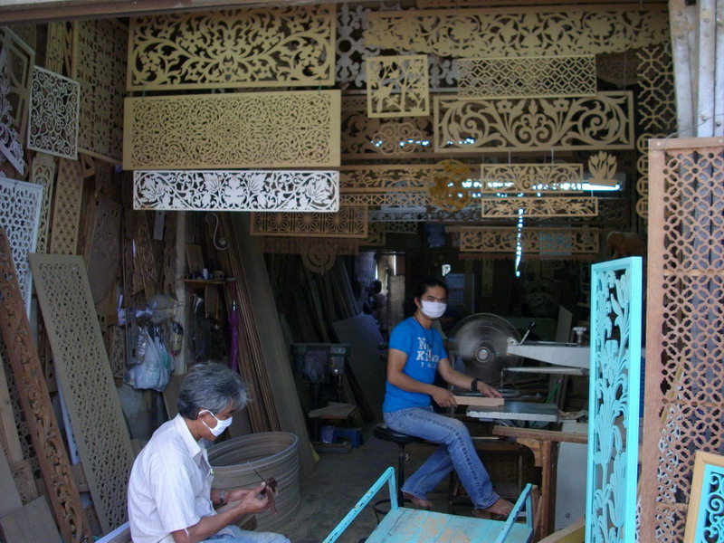 Pracha-Naruemit, Bangkoks largest woodcraft and wooden ...