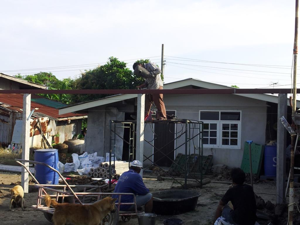 Thai style building:- Carport - do it yourself - and CHEAP-father-builder-02-jpg