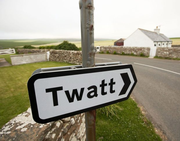 Amusing Pictures ripped from the Net-twatt-jpg