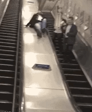 Amusing Pictures ripped from the Net-escalators_dont_mess_around_02-gif