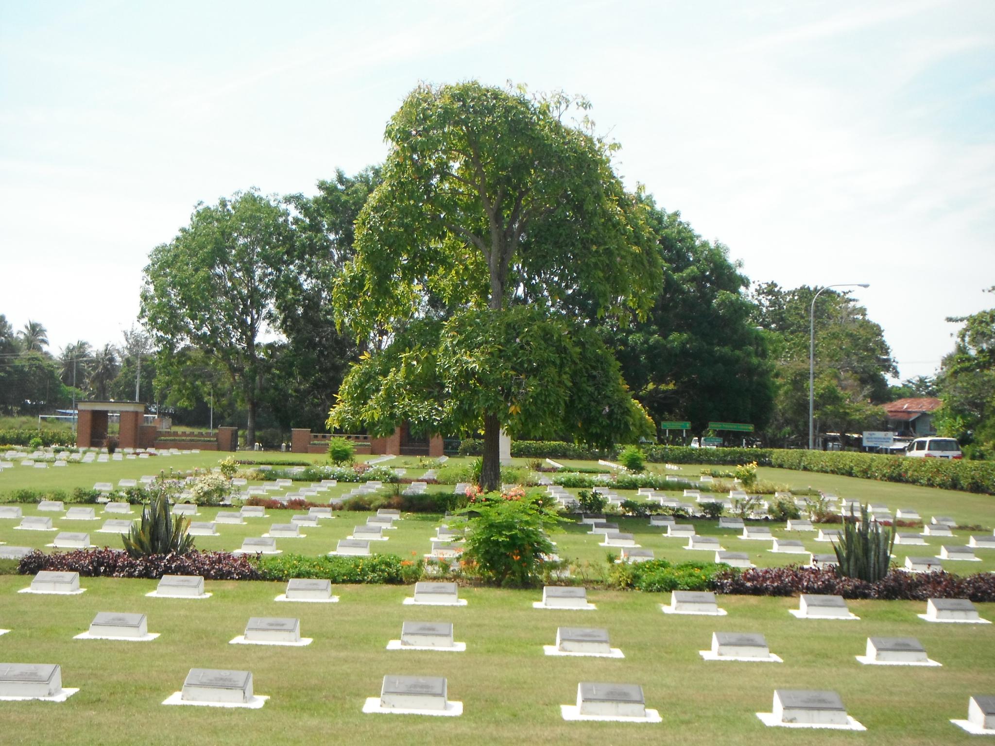 A Visit of Labuan War Cemetery-_scf1748-jpg