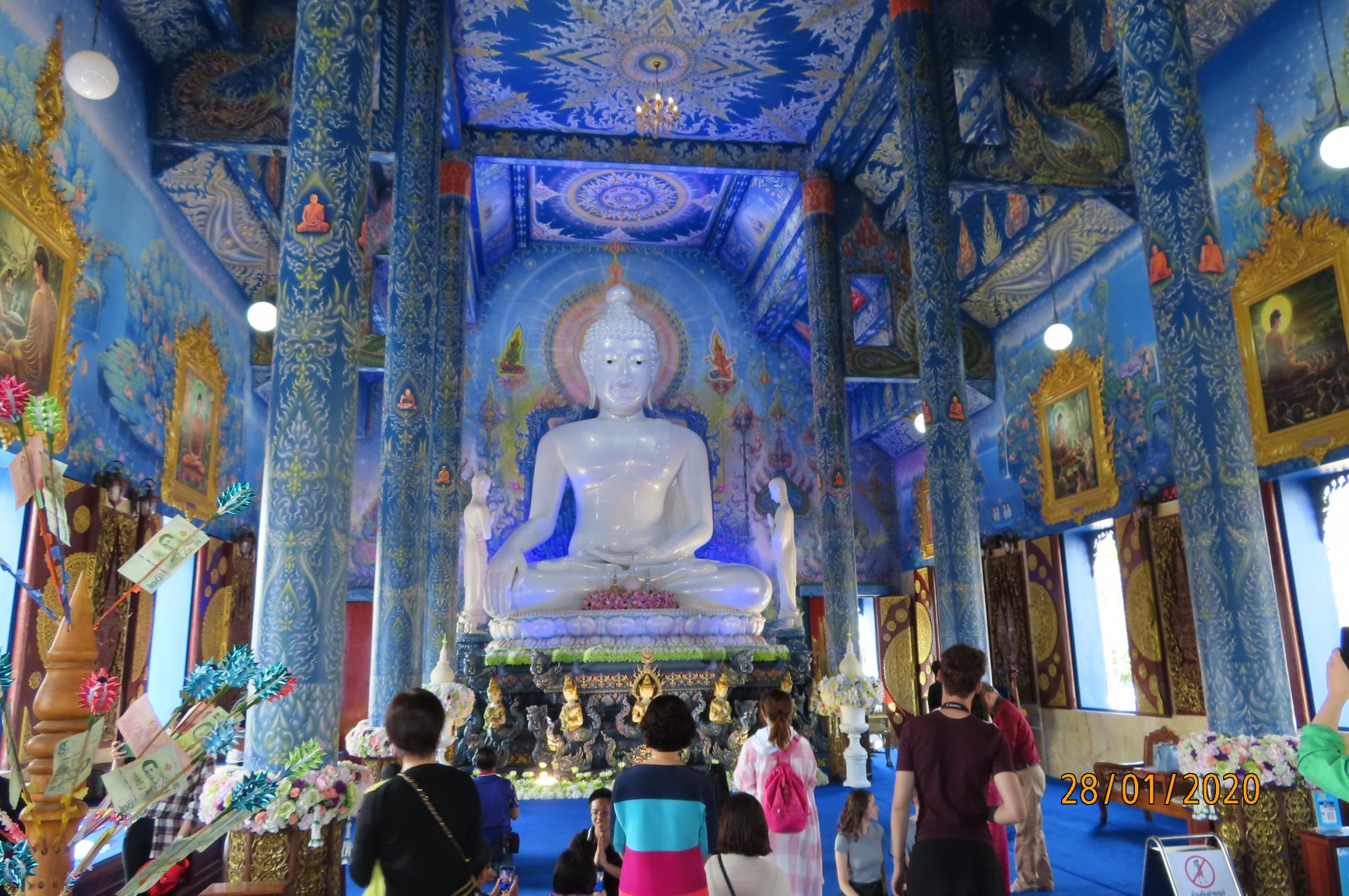The Blue Temple  - Wat Rong Seua Ten - Chiang Rai-img_2885-jpg