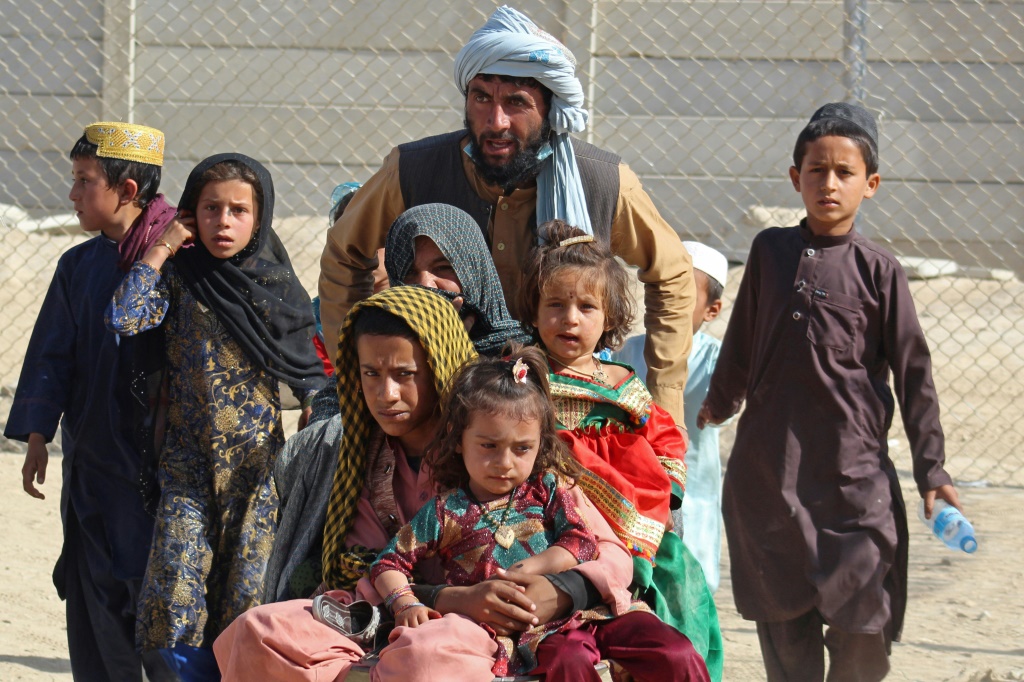Potential Efforts to Reboot Afghanistan-afghanistan-evacuation-afp-1k-01-jpg