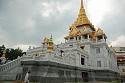 Top 5 Recommend Bangkok Attractions for Newbie-goldenmountaintemple-2011_01-jpg