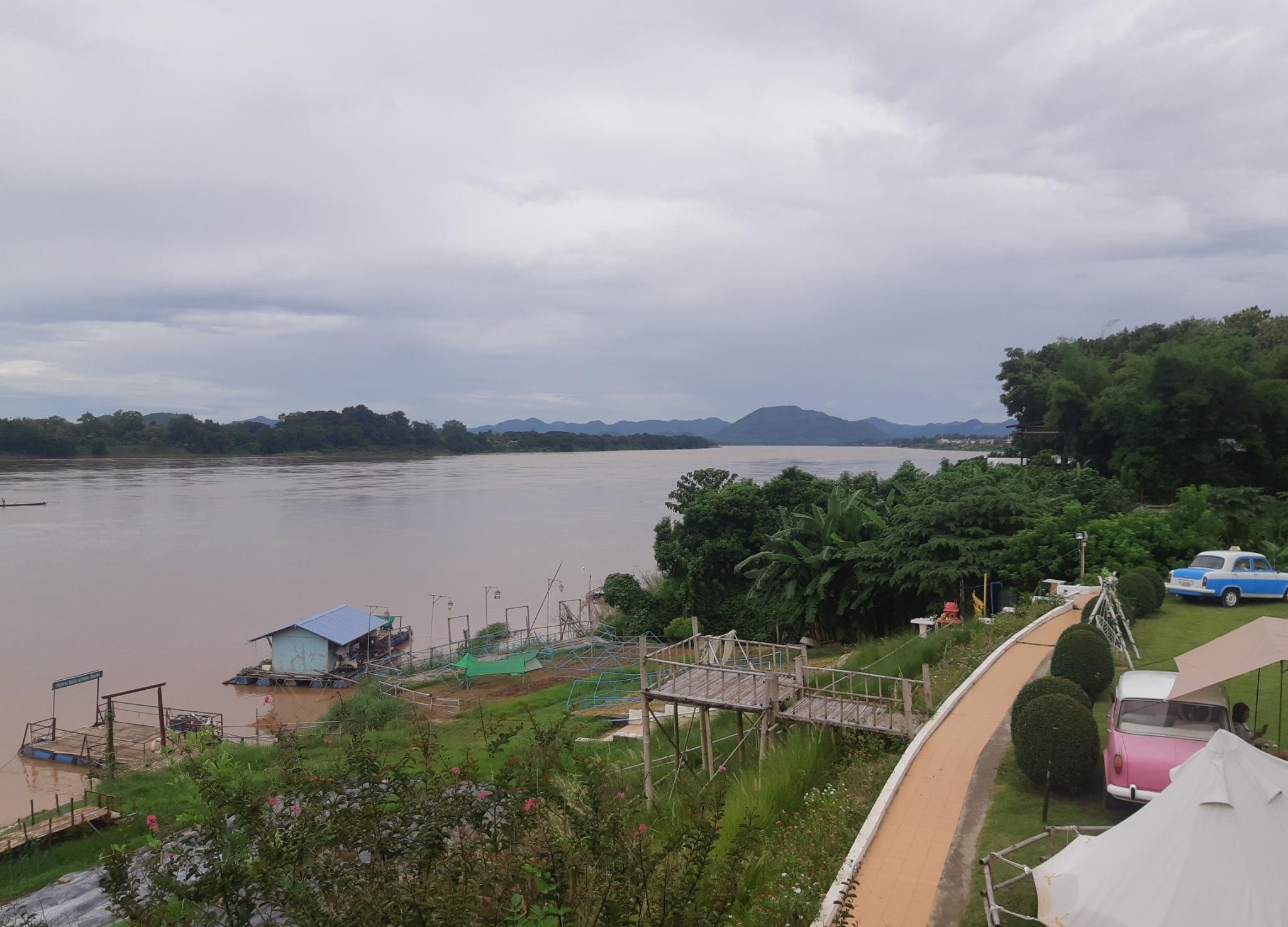 Chiang Khan, the wet weekend-ck3-jpg