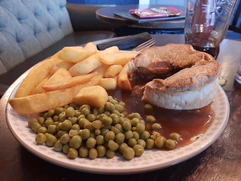 Lunch ... the second course-pie-2-jpg