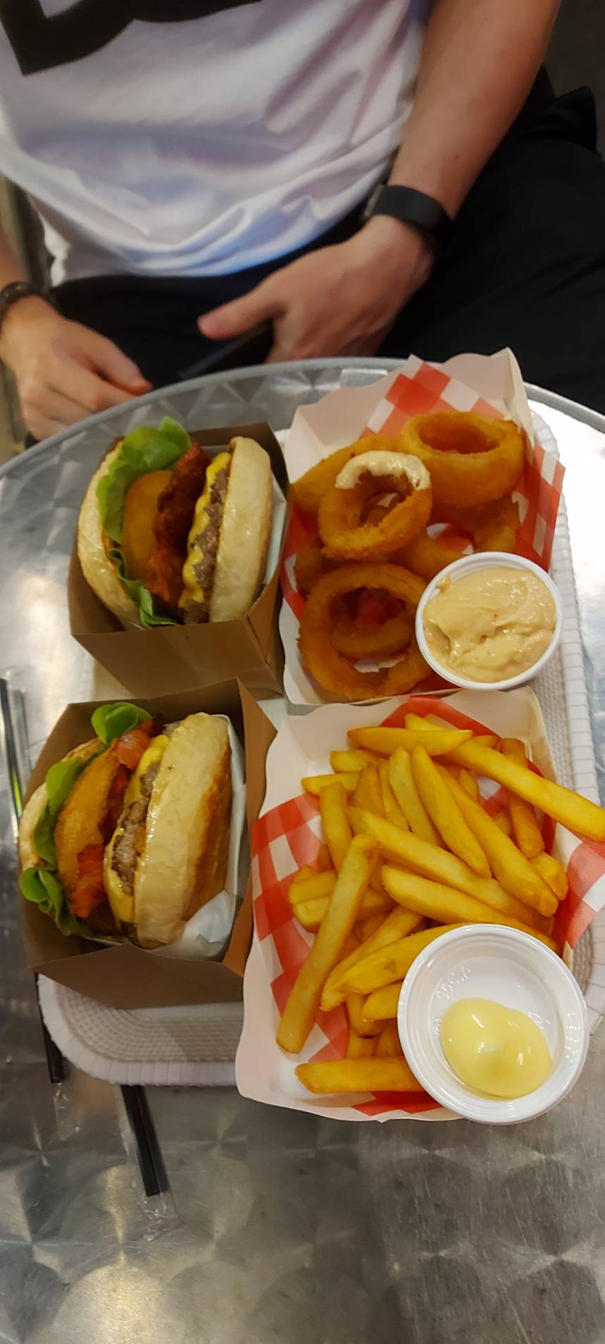 Dinner-575788_0-copy-jpg