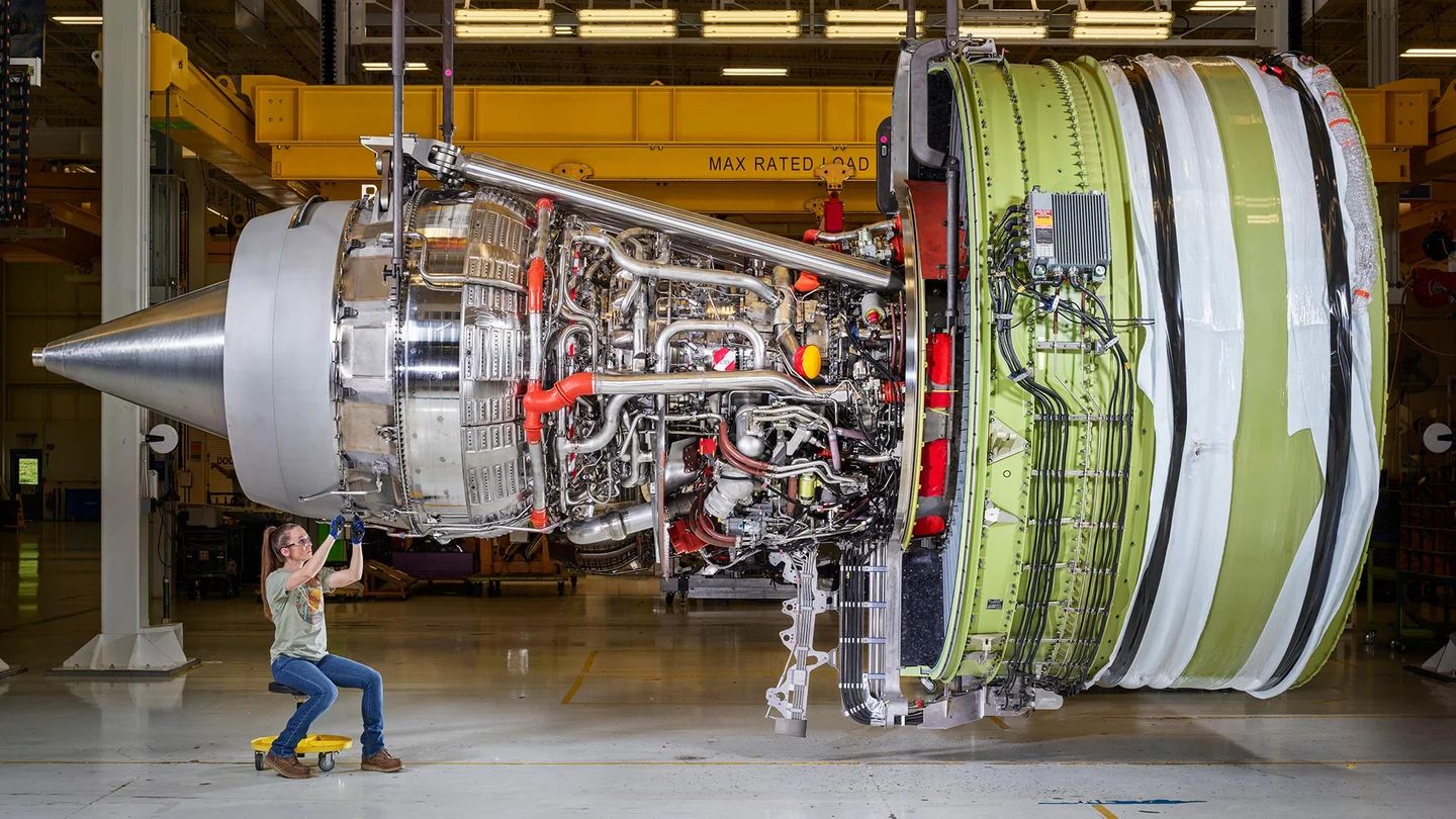 SpaceX - On to Mars-boeing-777-engine-jpg