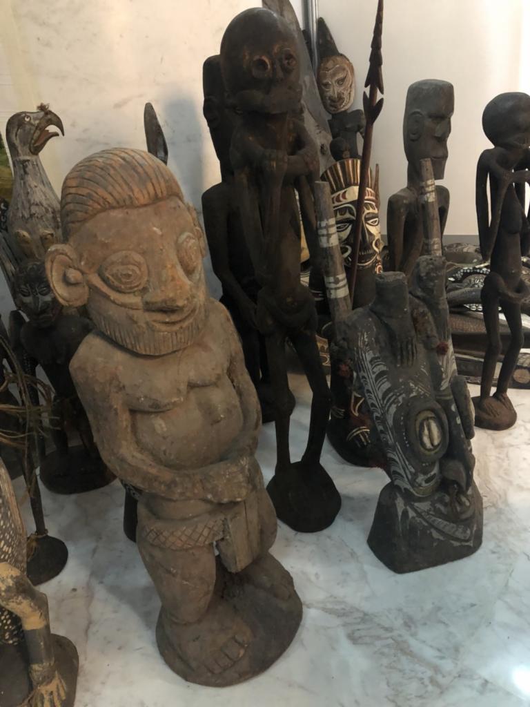 Post a photo a week, of anything/anywhere-papuan-souvenirs-jpg