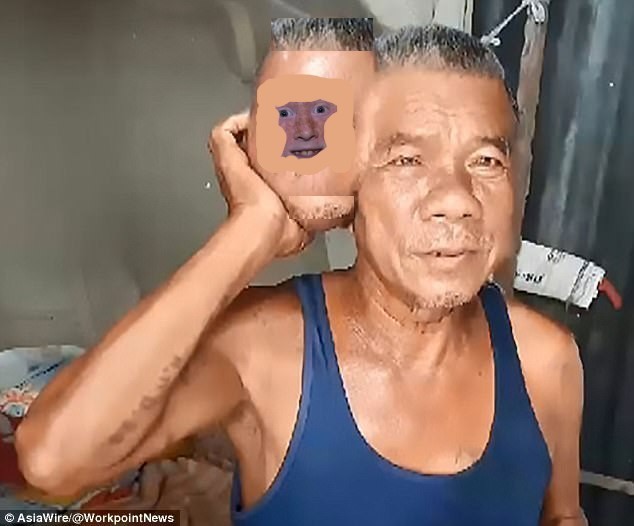 Thai pensioner, 71, dubbed 'the man with two heads' ..-46325f6b00000578-5069511-image-m-3_15103099601954-jpg