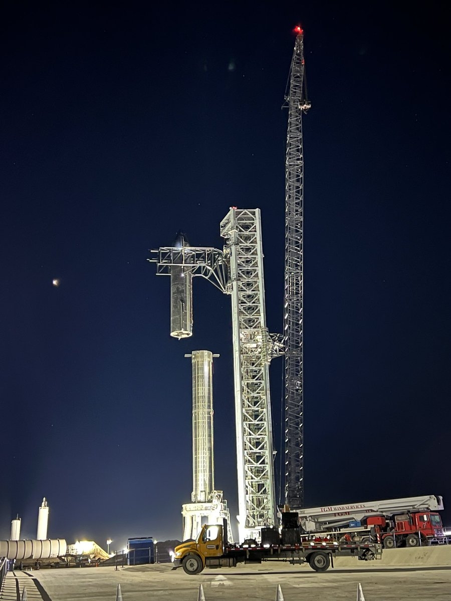 SpaceX - On to Mars-stacking-elon-jpg