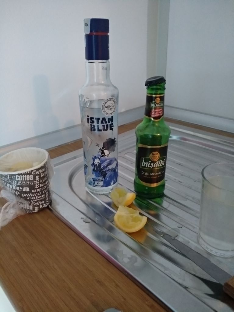 What are you drinking today?-vodka-lemon-soda-img_20180222_183937_hht-jpg