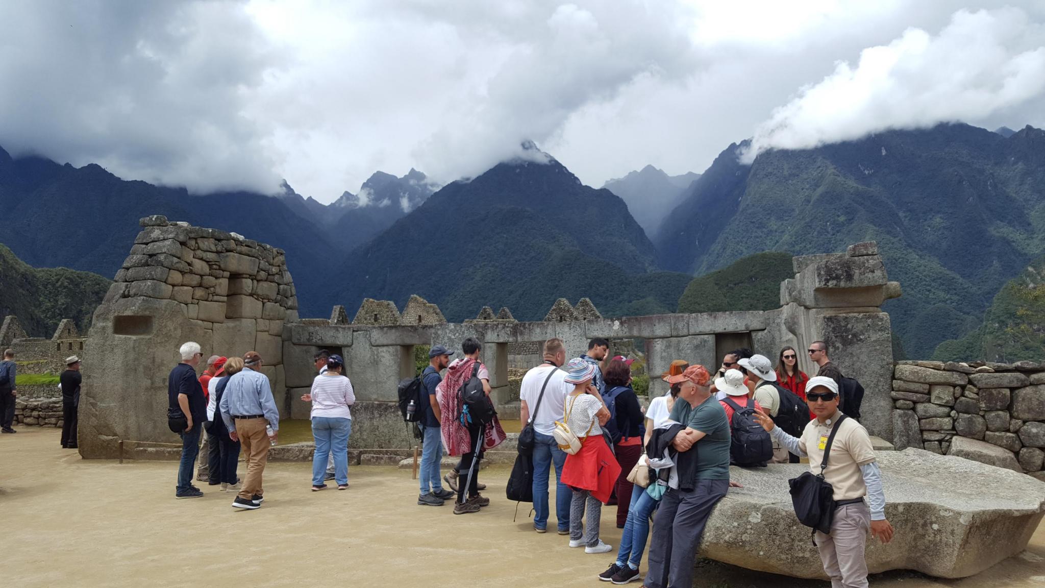 Peru: Lima, Cusco and Machu Picchu-tourists-machu-jpg
