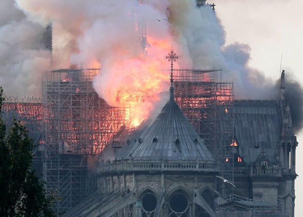 Notre Dame cathedral in Paris engulfed by devastating fire-notre-dame-fire-1828713-jpg